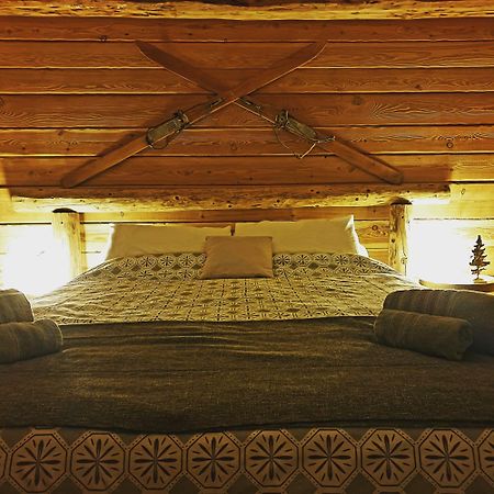 La Maison Basse Saint-Dalmas-le-Selvage Номер фото